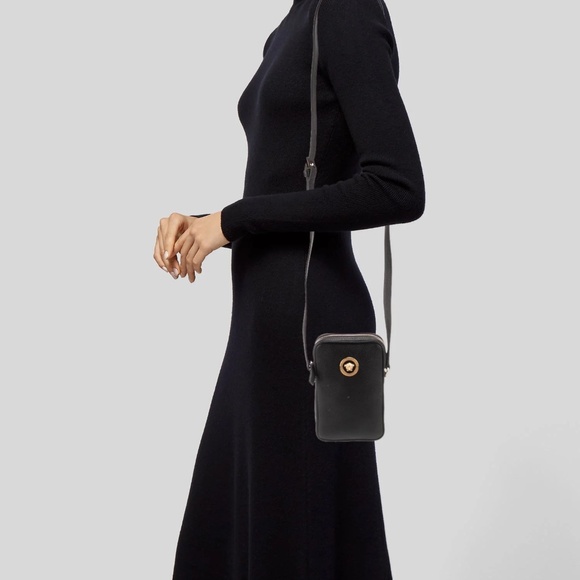 AUTHENTIC VERSACE unisex Leather Crossbody Bag GOLD MEDUSA GRECA - Picture 8 of 12